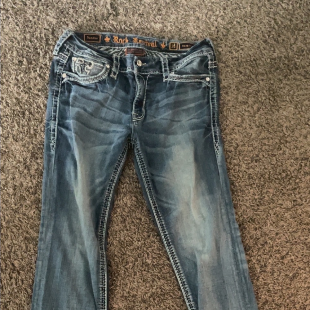 Like new rock revival jeans. No stains or flaws